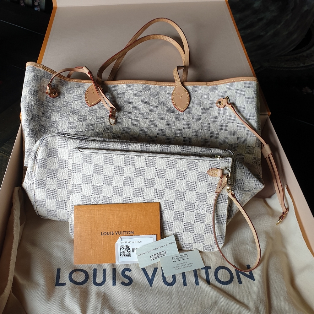 Louis Vuitton MM.Neverfull Handbag.Gently Use.